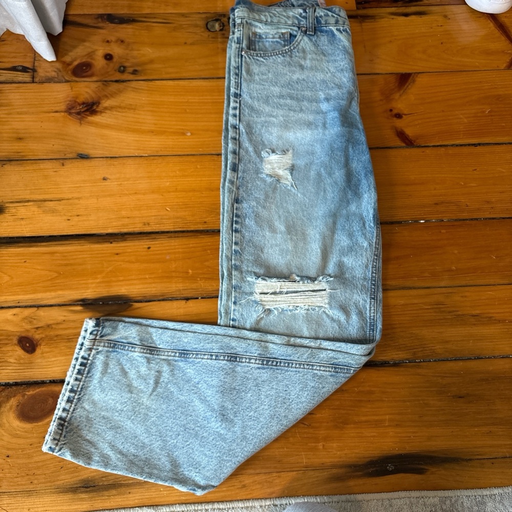 Men's Light Blue Distressed Jeans